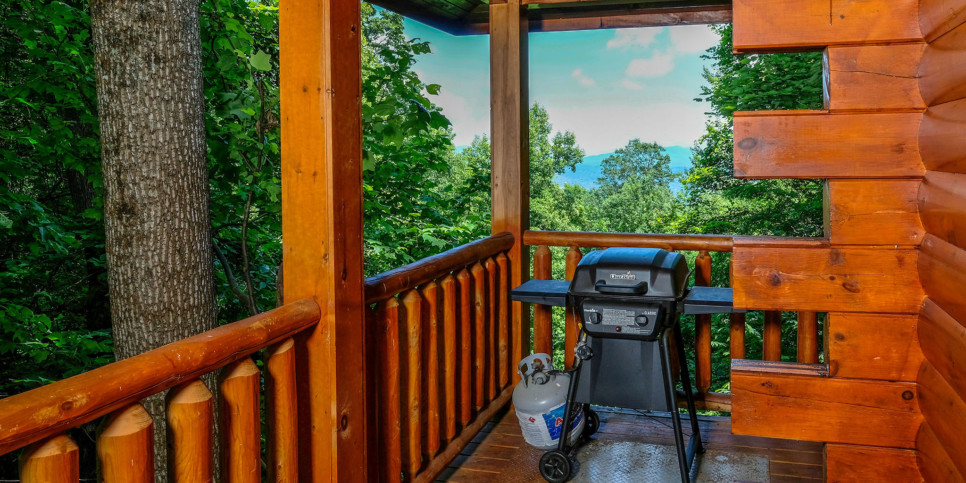 Gatlinburg - Smoky Getaway - Exterior