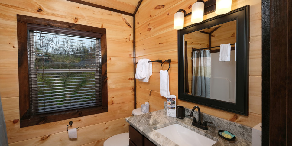 Gatlinburg - Sunrise Over the Smokies - Bathroom