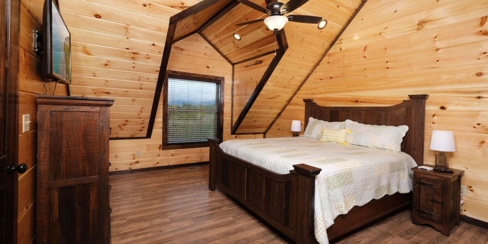 Gatlinburg - Sunrise Over the Smokies - Bedroom