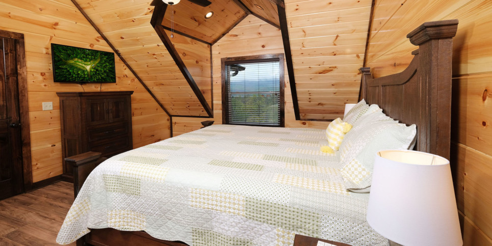 Gatlinburg - Sunrise Over the Smokies - Bedroom