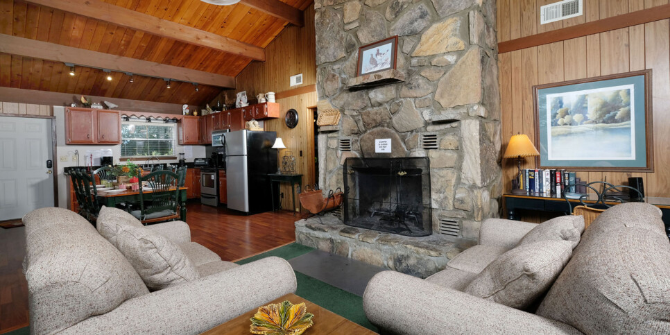 Gatlinburg - Three Pines 2139 - Living Room