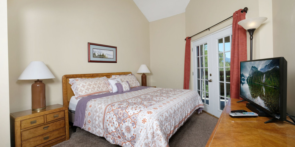 Gatlinburg - Three Bears and a Mountain HA302 - Bedroom