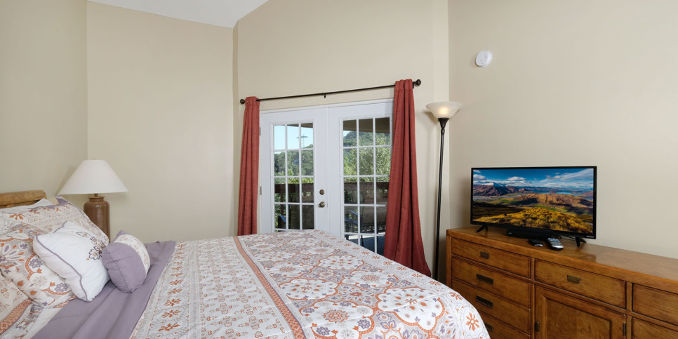 Gatlinburg - Three Bears and a Mountain HA302 - Bedroom