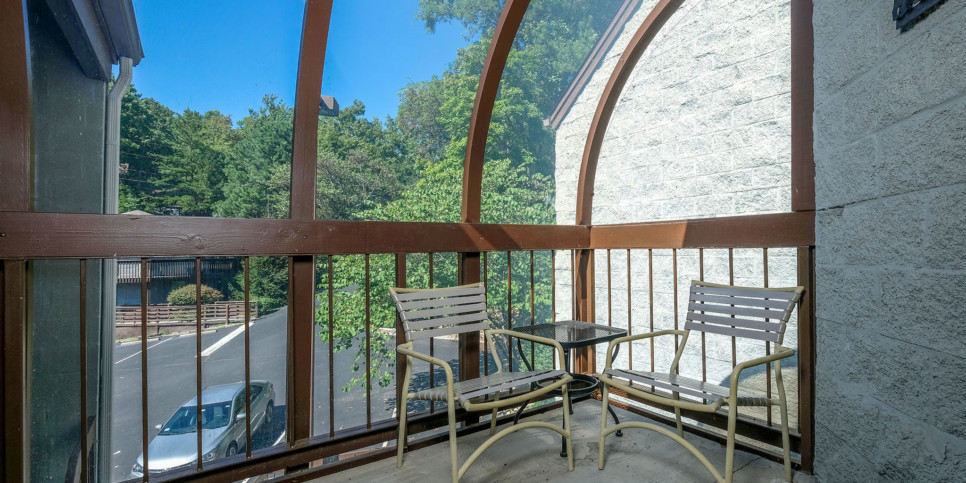 Gatlinburg - Three Bears and a Mountain HA302 - Exterior