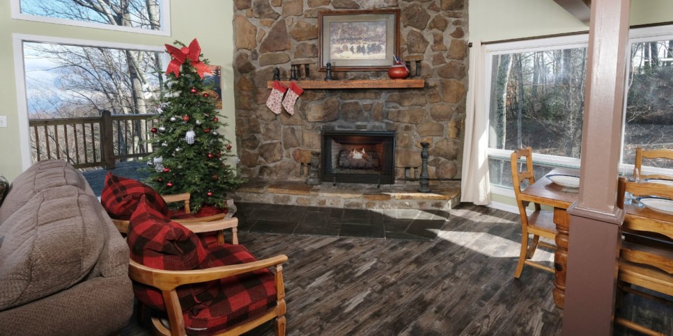 gatlinburg-heavenly-view-2308-cabin-living-3