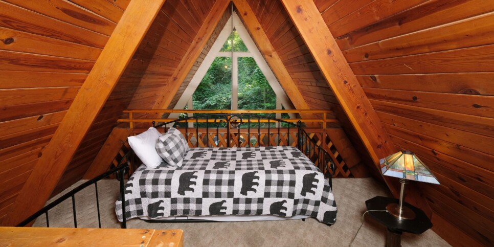 gatlinburg-shepherds-crook-1127-bedroom-5
