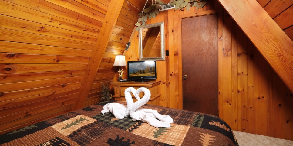 gatlinburg-shepherds-crook-1127-bedroom-9