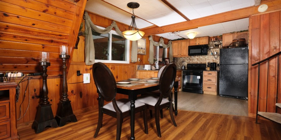 gatlinburg-shepherds-crook-1127-dining-1