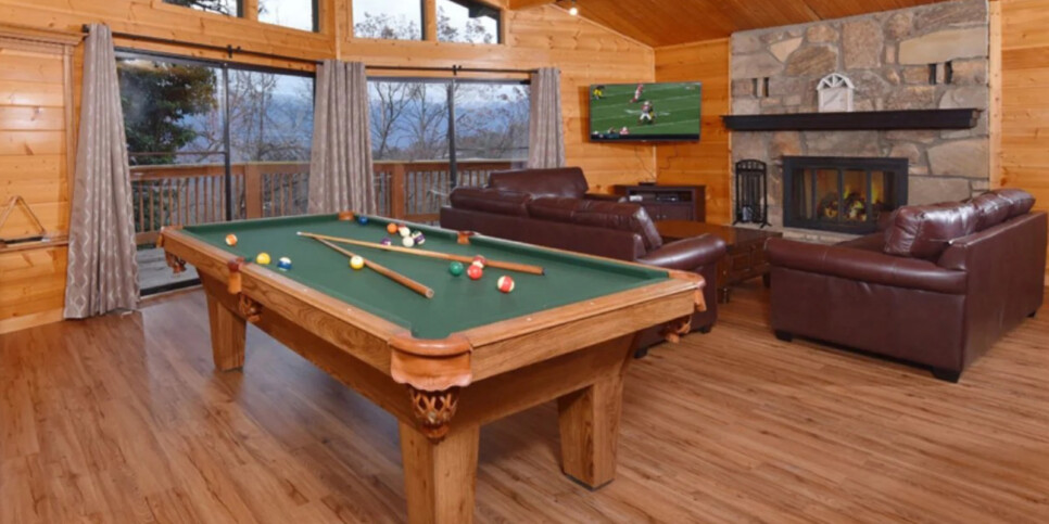 Gatlinburg - Bearfoot Lodge - Rec Room