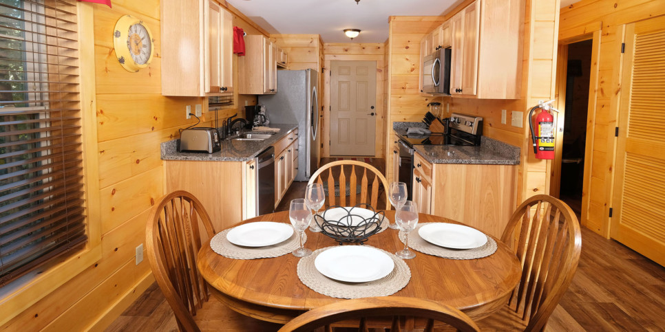 Gatlinburg - Bear Trail 625 - Kitchen