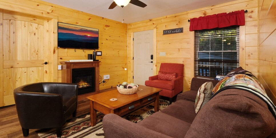 Gatlinburg - Bear Trail 625 - Living Room
