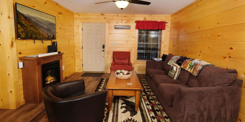 Gatlinburg - Bear Trail 625 - Living Room