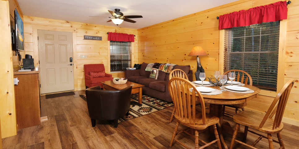 Gatlinburg - Bear Trail 625 - Living Room