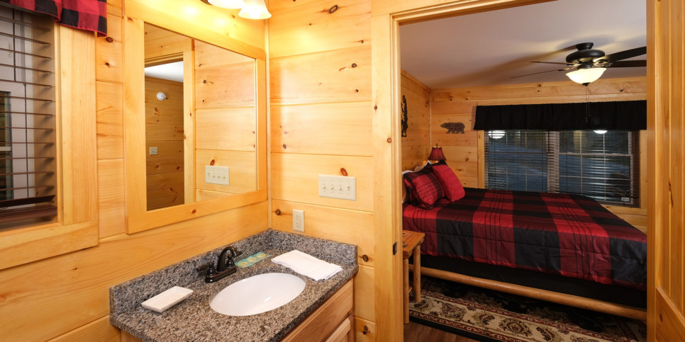 Gatlinburg - Bear Trail 625 - Bathroom