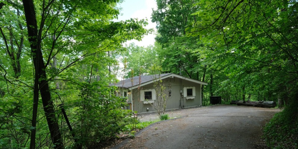 gatlinburg-bear-view-chalet-cabin-ezxterior-7