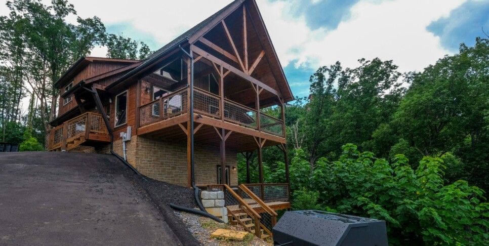 Gatlinburg - Chestnut Bearadise - Exterior