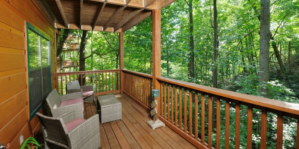 Gatlinburg Cabin - Bear FootInn - Exterior