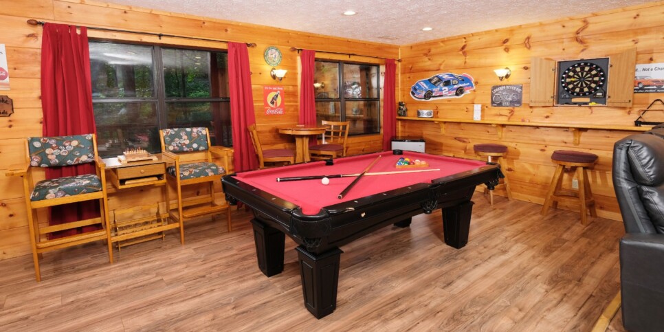Gatlinburg Cabin - Bear FootInn - Rec Room