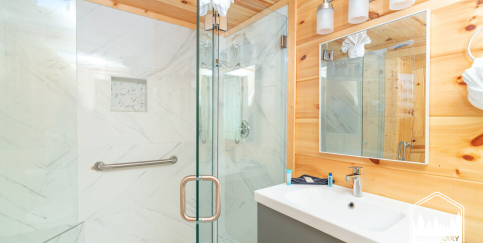 Gatlinburg - Eagles View 2.0 - Bathroom