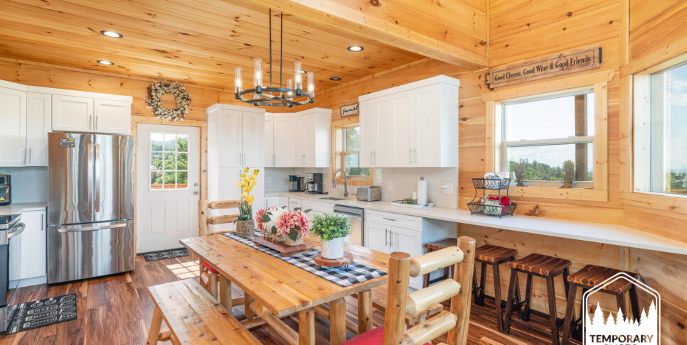 Gatlinburg - Eagles View 2.0 - Kitchen