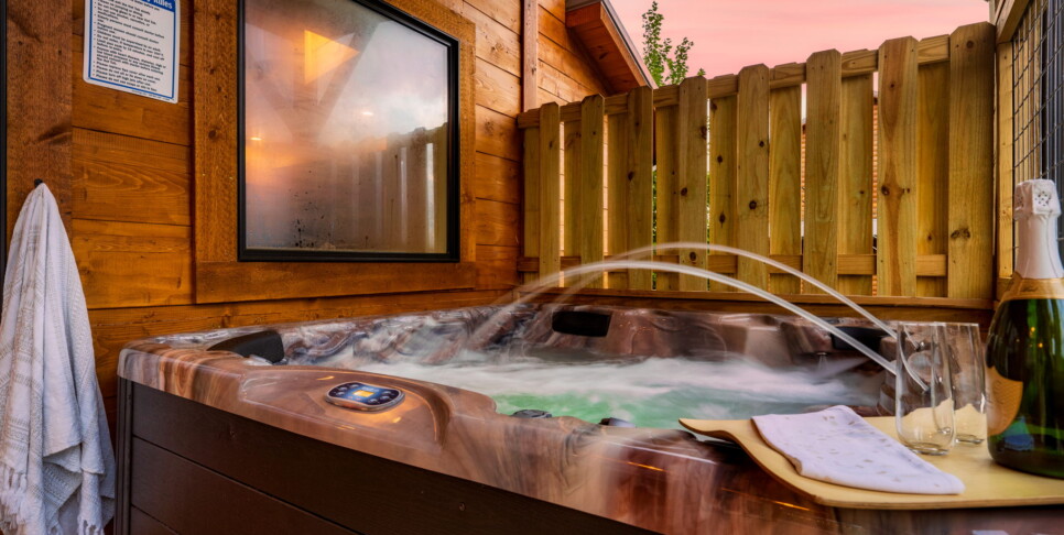 Gatlinburg - Red Hawk Retreat - Exterior