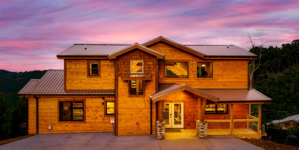 Gatlinburg - Red Hawk Retreat - Exterior