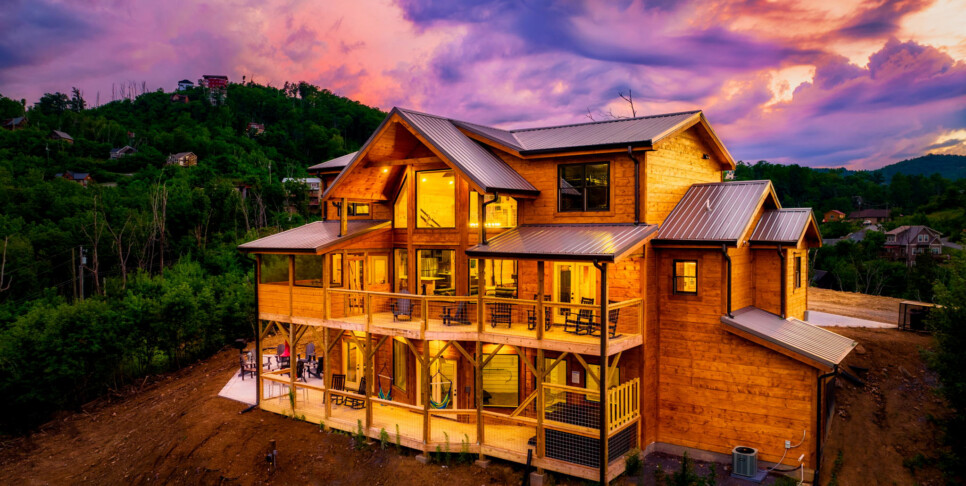 Gatlinburg - Red Hawk Retreat - Exterior