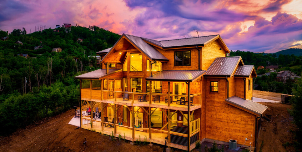 Gatlinburg - Red Hawk Retreat - Exterior