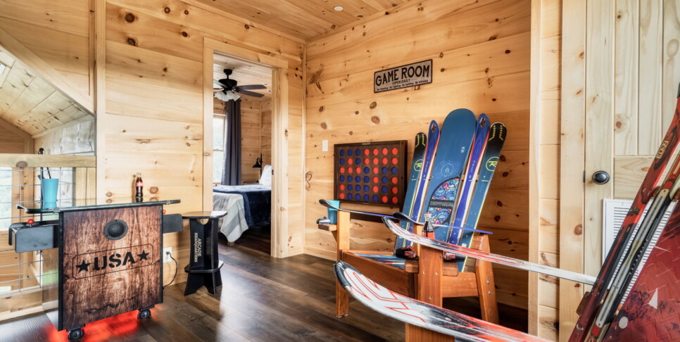 Gatlinburg - Red Hawk Retreat - Rec Room