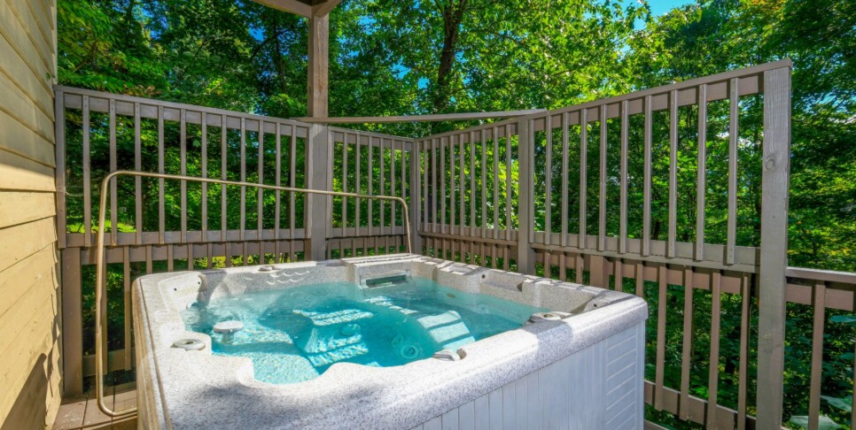 Gatlinburg Cabin - Coppertop View - Exterior