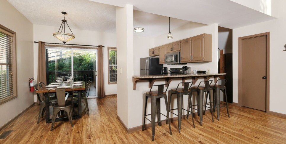 Gatlinburg Cabin - Coppertop View - Kitchen