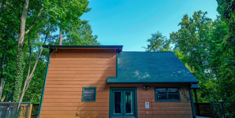Chalet Village Cabin - A Bear's Pause - Exterior