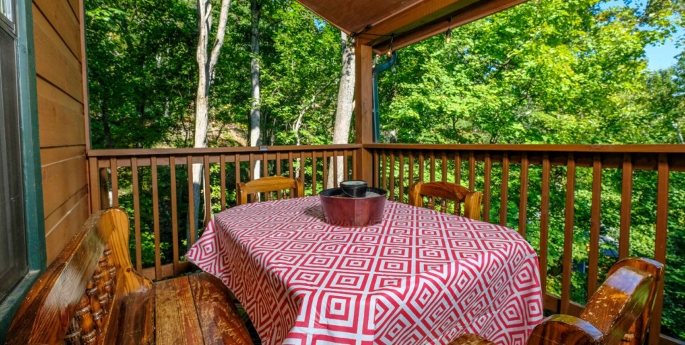 Chalet Village Cabin - A Bear's Pause - Exterior