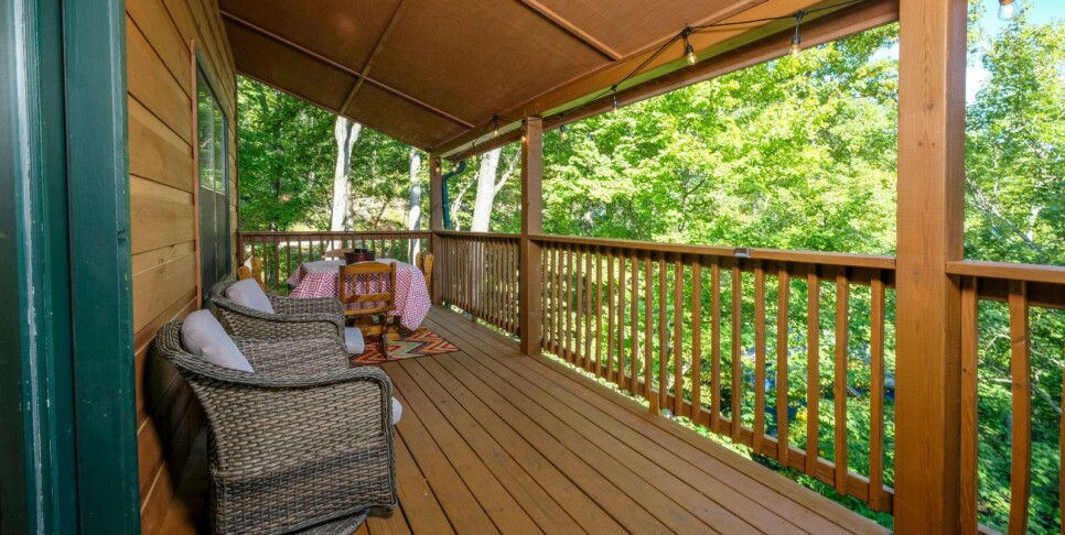 Chalet Village Cabin - A Bear's Pause - Exterior