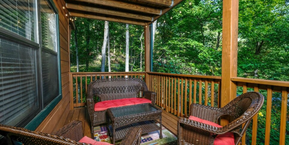 Chalet Village Cabin - A Bear's Pause - Exterior
