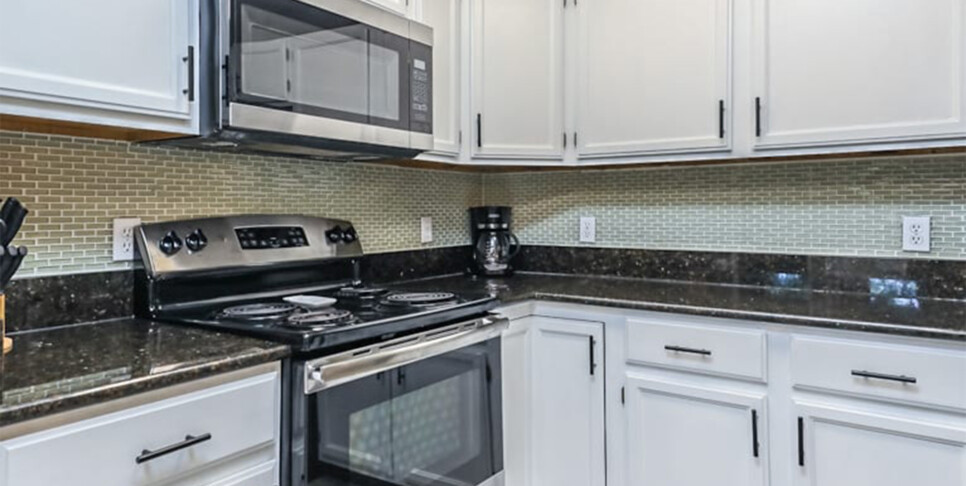 Gatlinburg - Mountain Bliss - Kitchen