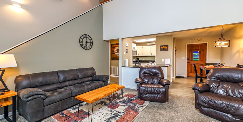 Gatlinburg - Mountain Bliss - Living Room