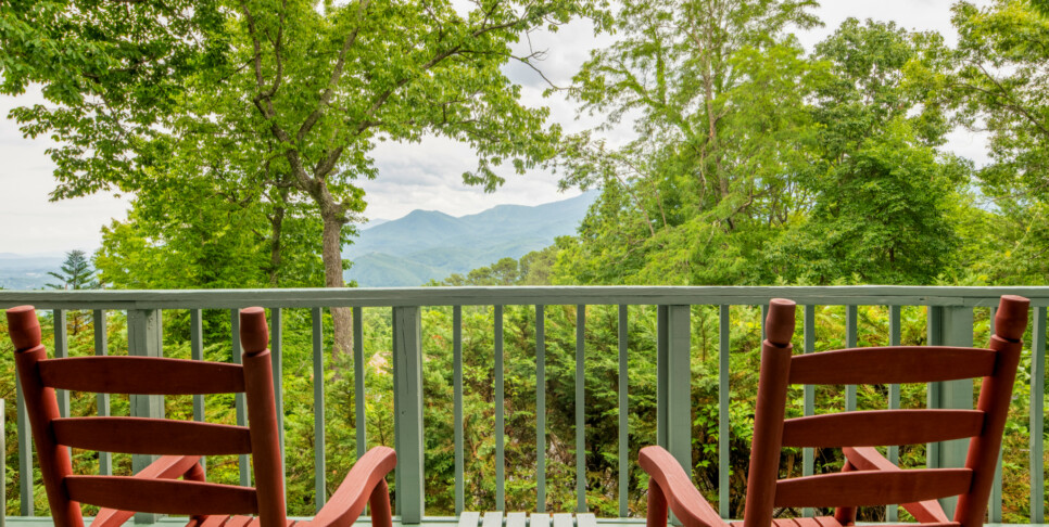 Gatlinburg - A Bear's View - Exterior