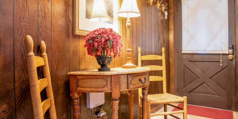 Gatlinburg - A Bear's View - Living Room