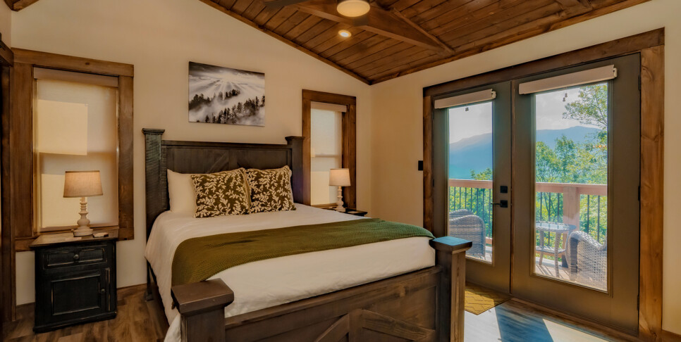 Gatlinburg - Smoky Mountain Skies - Bedroom