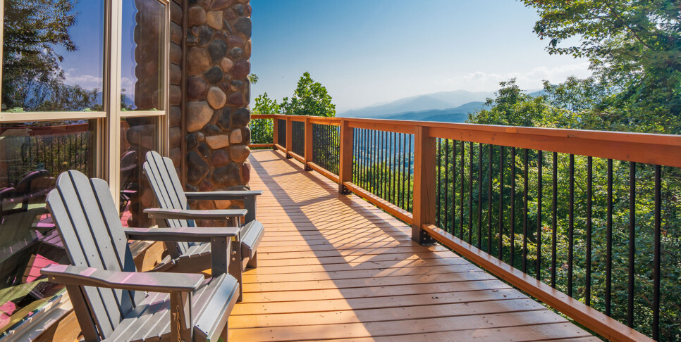 Gatlinburg - Smoky Mountain Skies - Exterior
