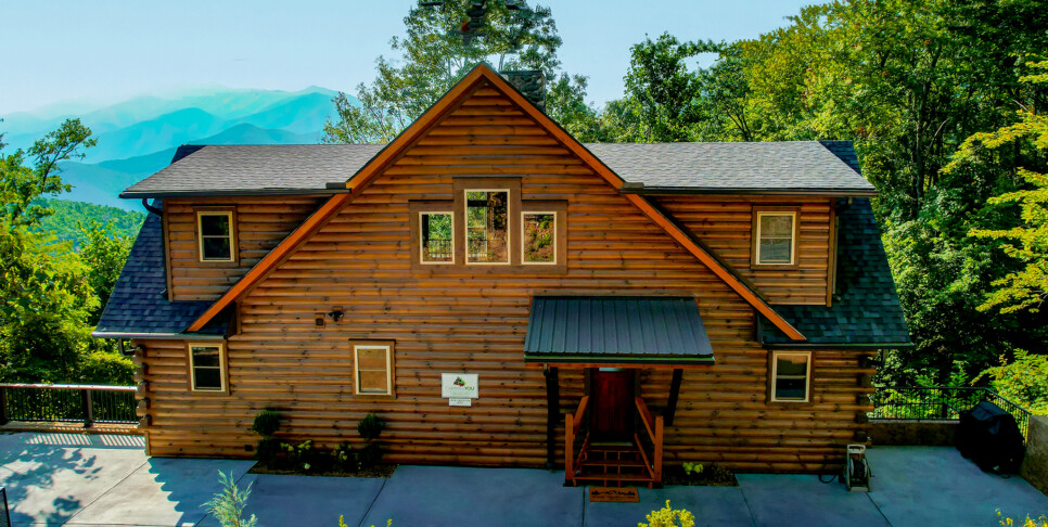 default Gatlinburg - Smoky Mountain Skies - Exterior