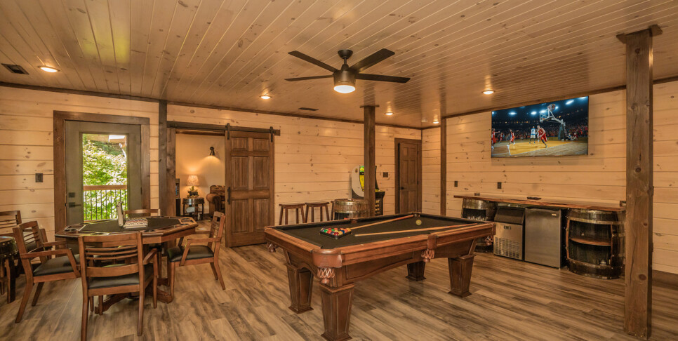 Gatlinburg - Smoky Mountain Skies - Recreation