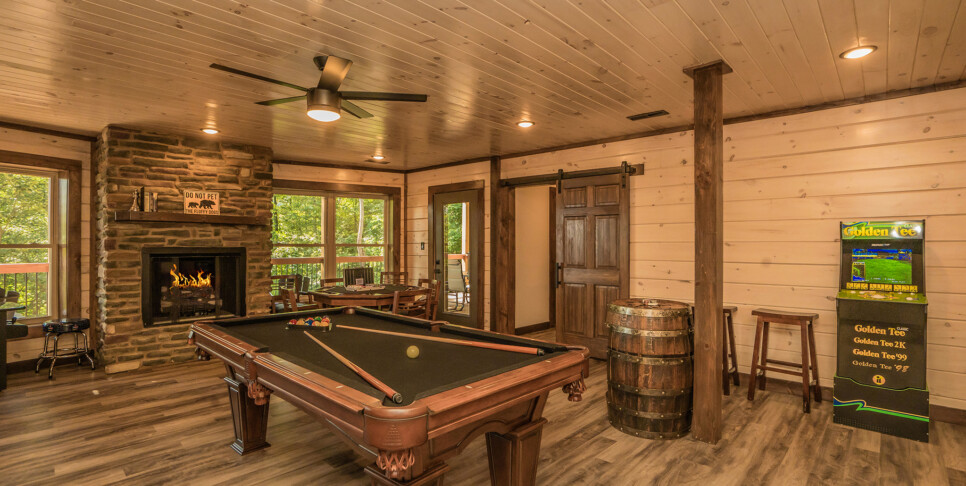 Gatlinburg - Smoky Mountain Skies - Recreation