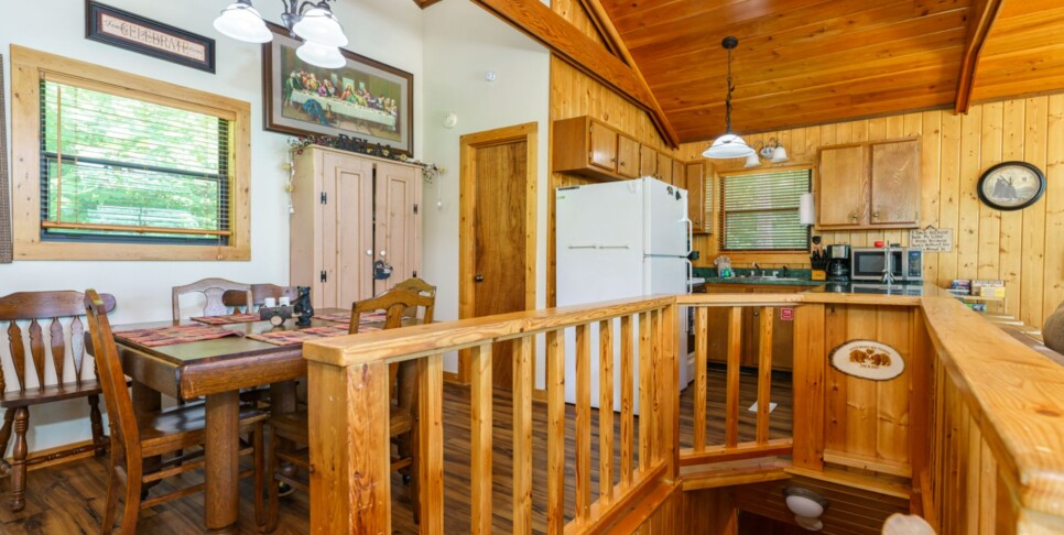 Gatlinburg - Grand View Mountain Chalet - Kitchen