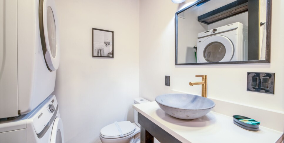 Gatlinburg - Soakin' Up the Views - Bathroom