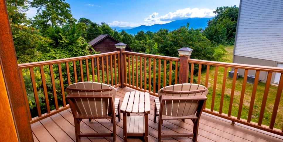 gatlinburg-cabin-rentals-three-bears-lodge-exterior