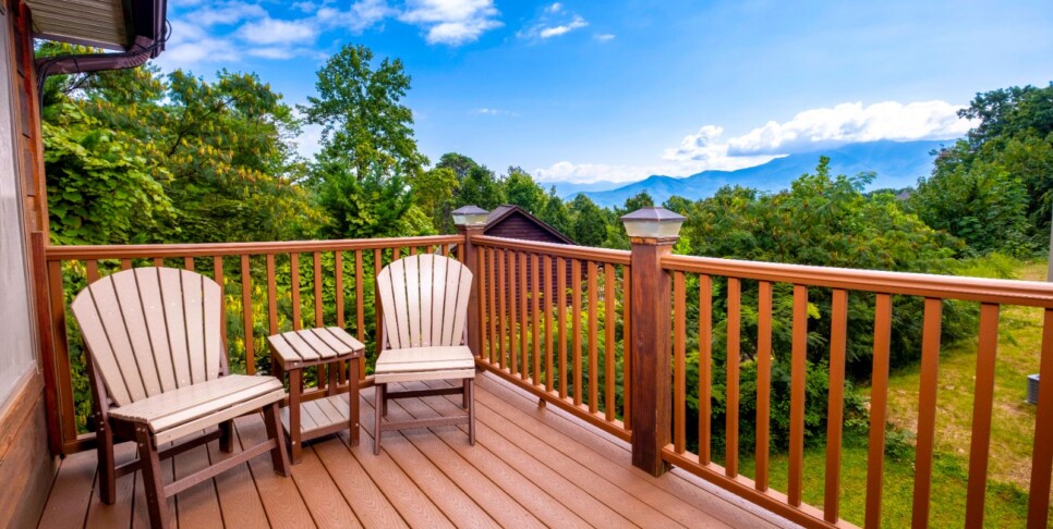 gatlinburg-cabin-rentals-three-bears-lodge-exterior