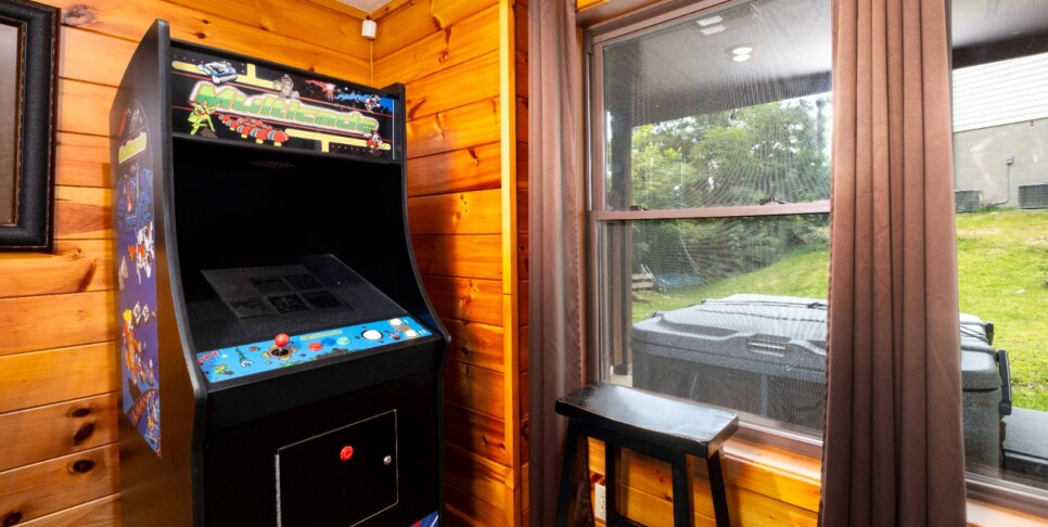 gatlinburg-cabin-rentals-three-bears-lodge-rec-room