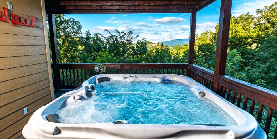 gatlinburg-moonstruck-exterior